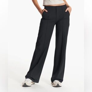 Vuori Women’s Black Meta Wide Leg Pant